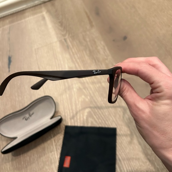 Rayban glasses - Picture 3 of 3